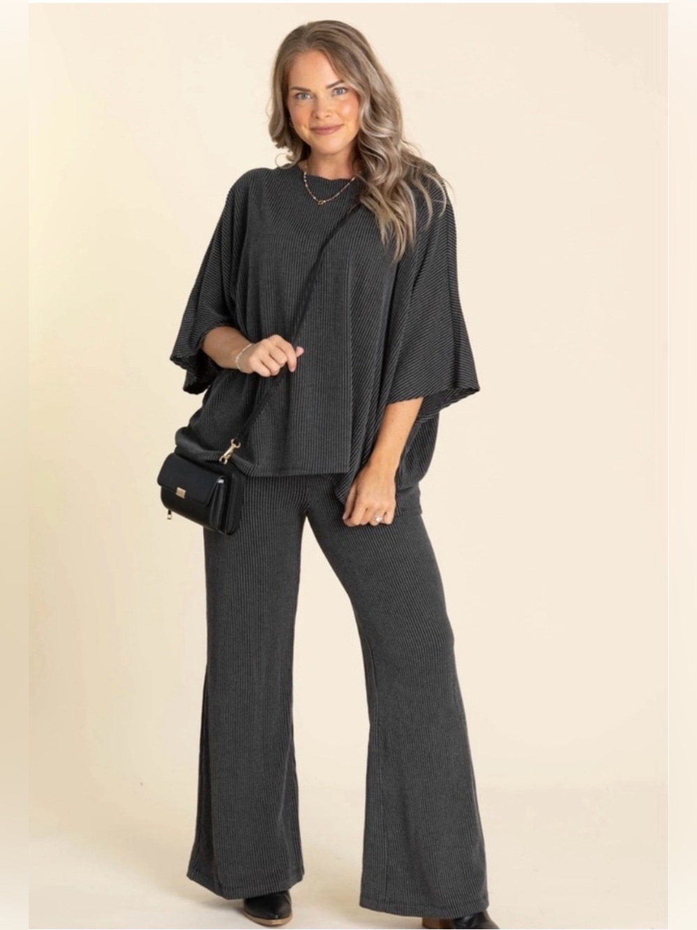 Relaxed Ribbed Wide-Leg Pants Set in Charcoal